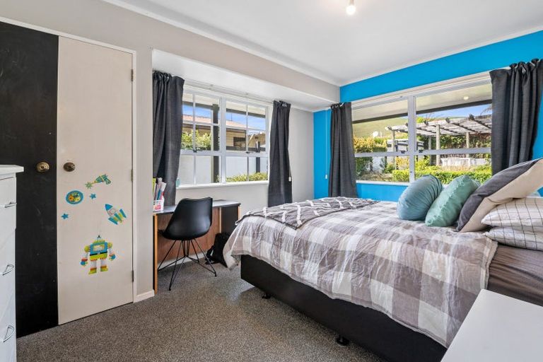 Photo of property in 17 Walford Drive, Lynmore, Rotorua, 3010