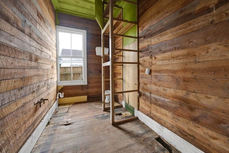 Photo of property in 15 Cornwall Street, Eltham, 4322