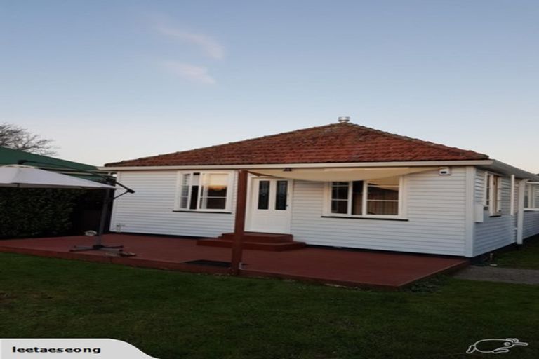 Photo of property in 4 Holland Street, Pukekohe, 2120
