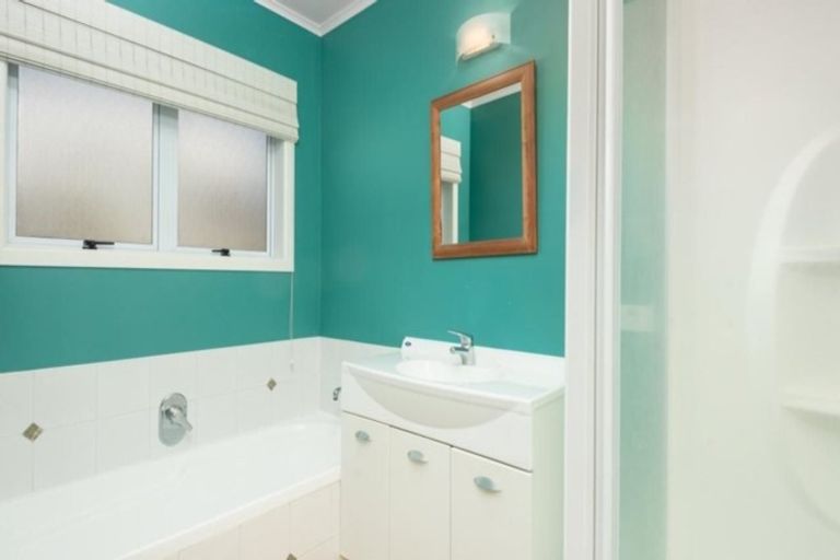 Photo of property in 107 Karewa Parade, Papamoa Beach, Papamoa, 3118