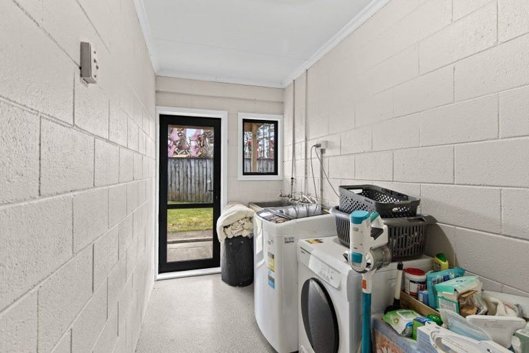 Photo of property in 6a Cutfield Street, Inglewood, 4330