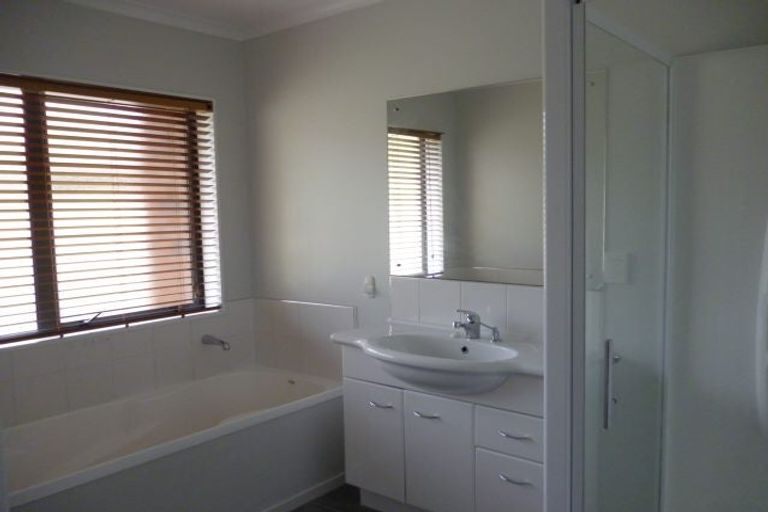 Photo of property in 2 Banksiana Street, Trentham, Upper Hutt, 5018