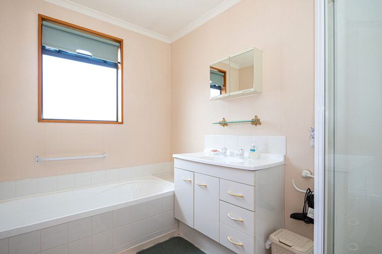 Photo of property in 2/59 Orbell Street, Highfield, Timaru, 7910