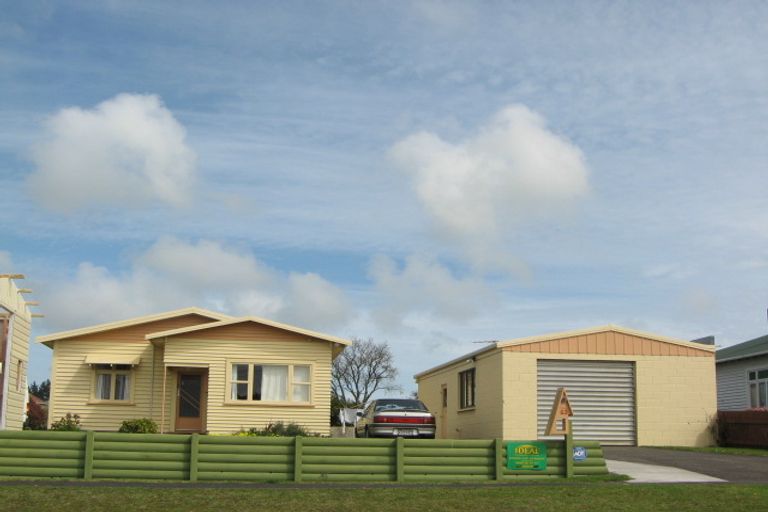 Photo of property in 63 Blake Street, Waitara, 4320