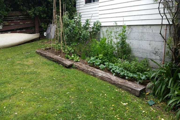 Photo of property in 31 High Street, Island Bay, Wellington, 6023