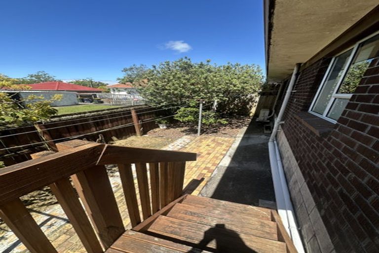 Photo of property in 4/13 Seabrook Avenue, New Lynn, Auckland, 0600