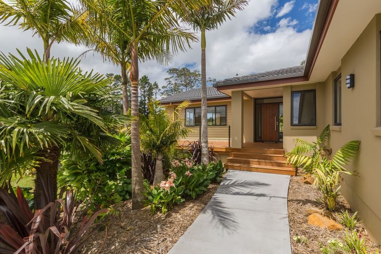 Photo of property in 16 Riverbank Drive, Kerikeri, 0230