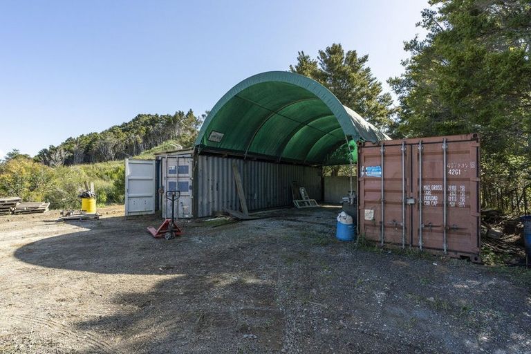 Photo of property in 35 Pataua Road South, Parua Bay, Onerahi, 0192