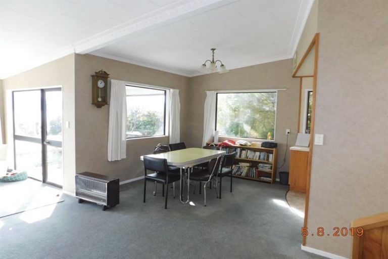 Photo of property in 16 Cathedral Drive, Manapouri, 9679