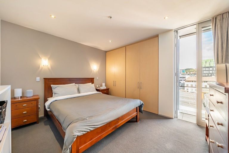 Photo of property in Sanctum Apartment, 10 Ebor Street, Te Aro, Wellington, 6011