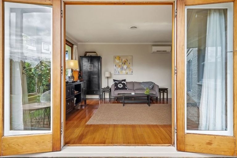 Photo of property in 8 Martbern Crescent, Bishopdale, Christchurch, 8053