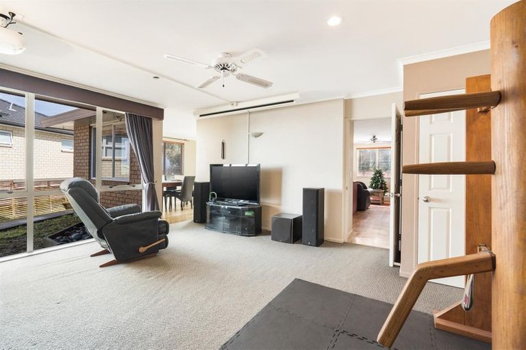 Photo of property in 2/39 Marriott Road, Pakuranga, Auckland, 2010