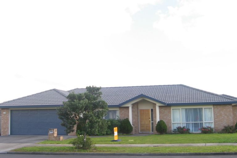 Photo of property in 45 Armoy Drive, East Tamaki, Auckland, 2016