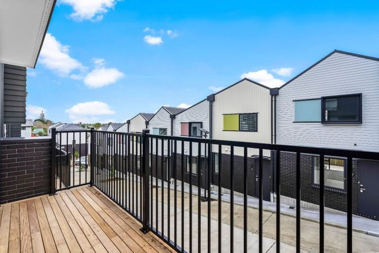 Photo of property in 14 Panoni Lane, Howick, Auckland, 2014