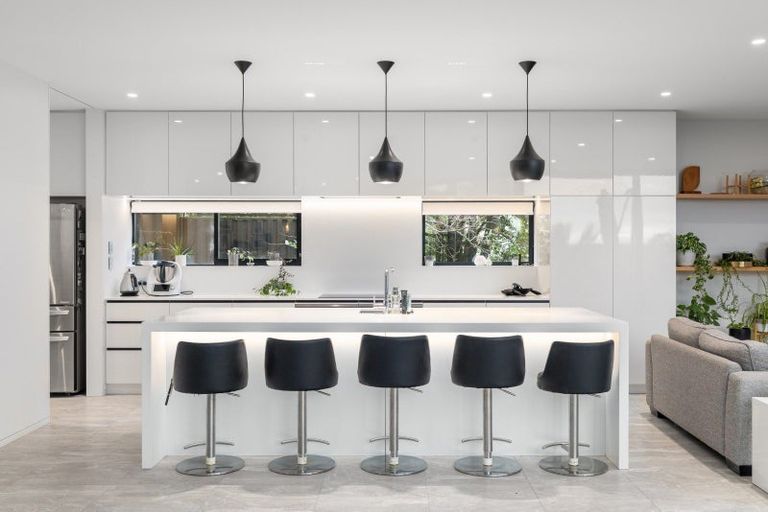 Photo of property in 26 Hackthorne Road, Cashmere, Christchurch, 8022