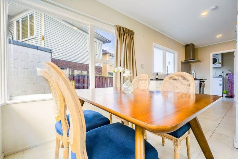 Photo of property in 3 Parkview Place, Pakuranga, Auckland, 2010