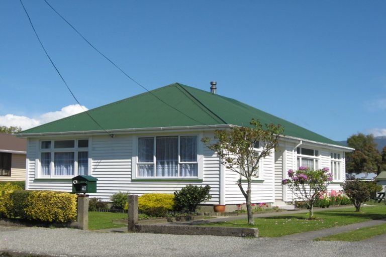 Photo of property in 16 Roebuck Street, Westport, 7825