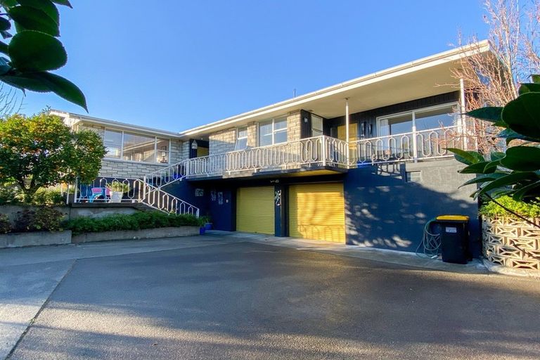 Photo of property in 2 Rahiwi Place, Lansdowne, Masterton, 5810