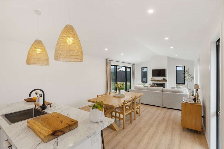 Photo of property in 40 Sandhurst Drive, Rolleston, 7615