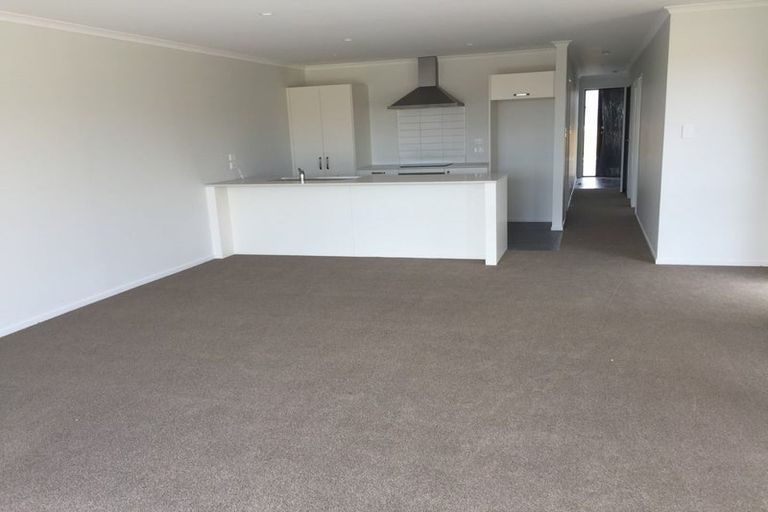 Photo of property in 4 Naeo Close, Papamoa Beach, Papamoa, 3118