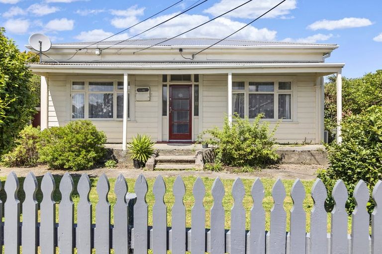 Photo of property in 6 Alice Street, Alicetown, Lower Hutt, 5010