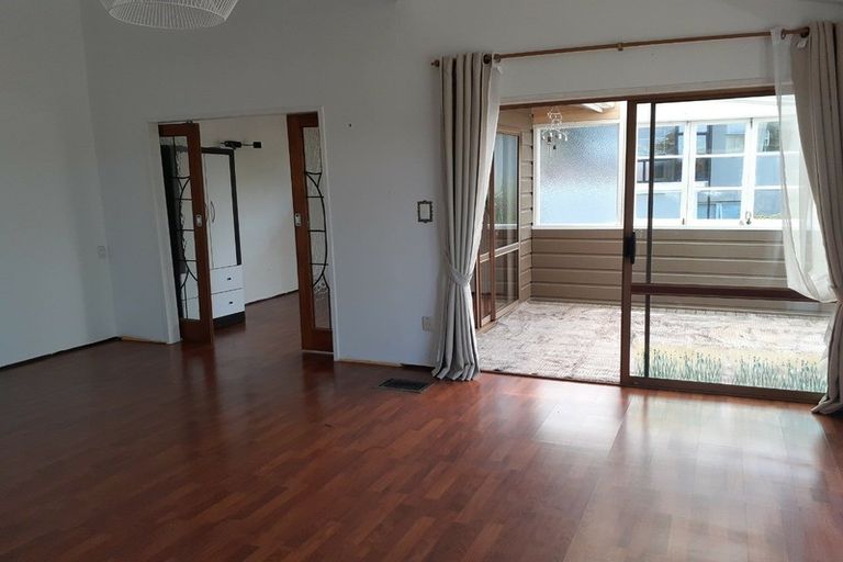 Photo of property in 45 Agincourt Street, Glenfield, Auckland, 0629