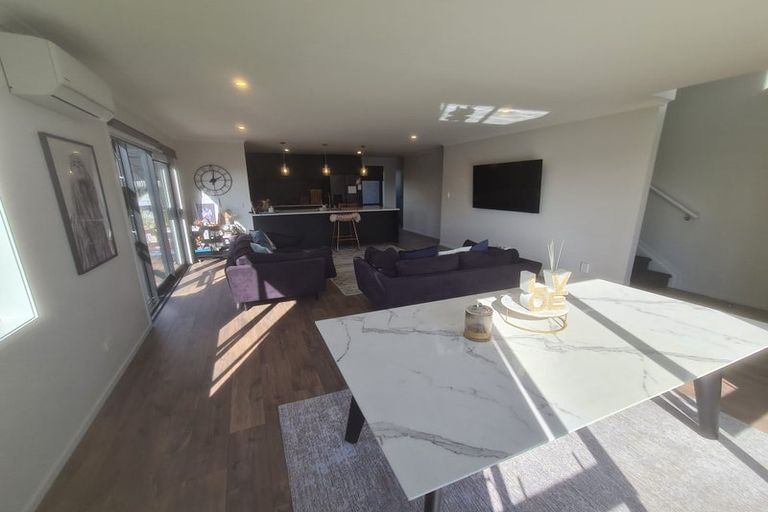 Photo of property in 2 Winstone House Road, Paerata, 2124