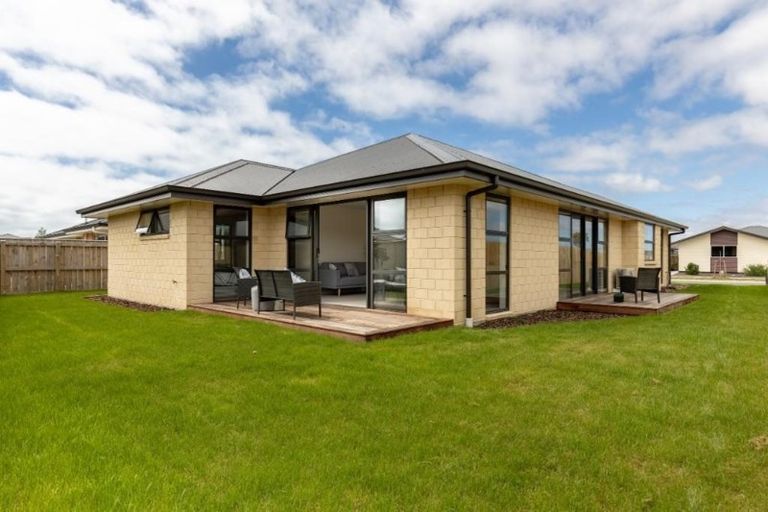 Photo of property in 12 Paretona Street, Motueka, 7120