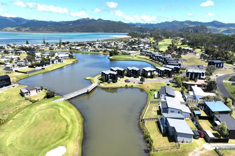 Photo of property in 102 The Fairway, Matarangi, Whitianga, 3592