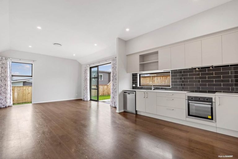 Photo of property in 107 Whenuapai Drive, Whenuapai, Auckland, 0618