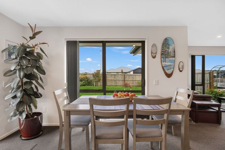 Photo of property in 23 Merino Crescent, Amberley, 7410