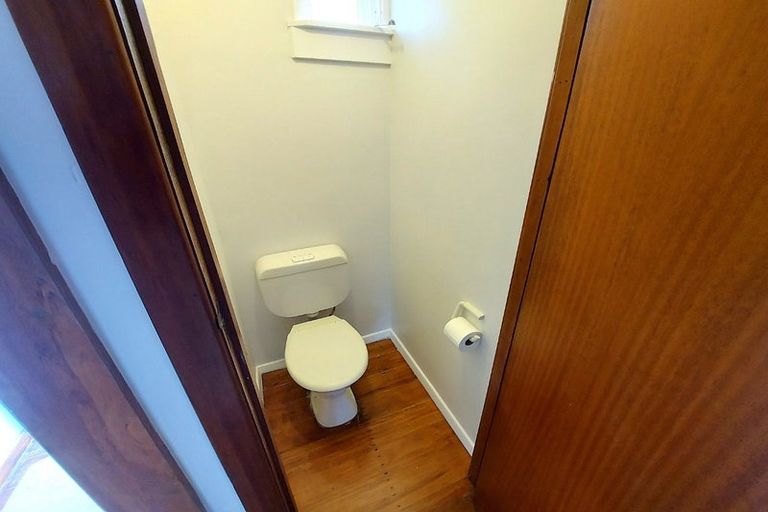 Photo of property in 92 Fraser Avenue, Johnsonville, Wellington, 6037