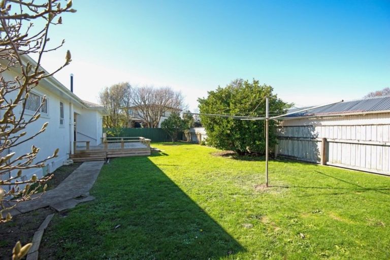 Photo of property in 63 Miro Street, Takaro, Palmerston North, 4410