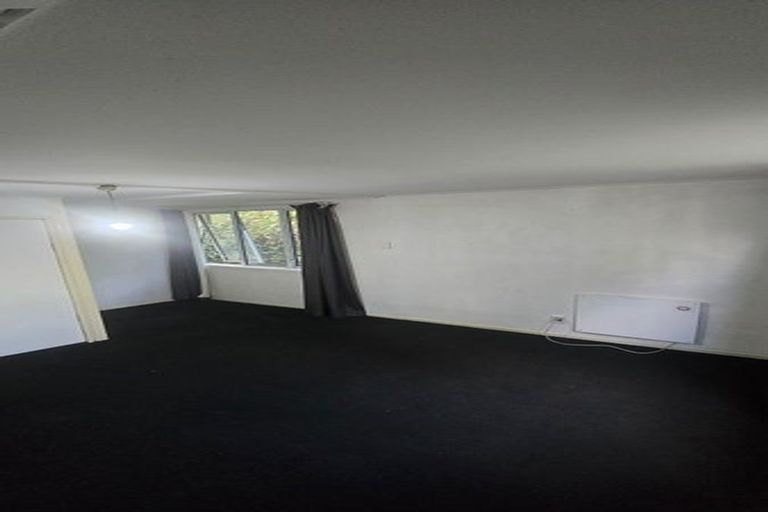 Photo of property in 33 Croydon Street, Karori, Wellington, 6012