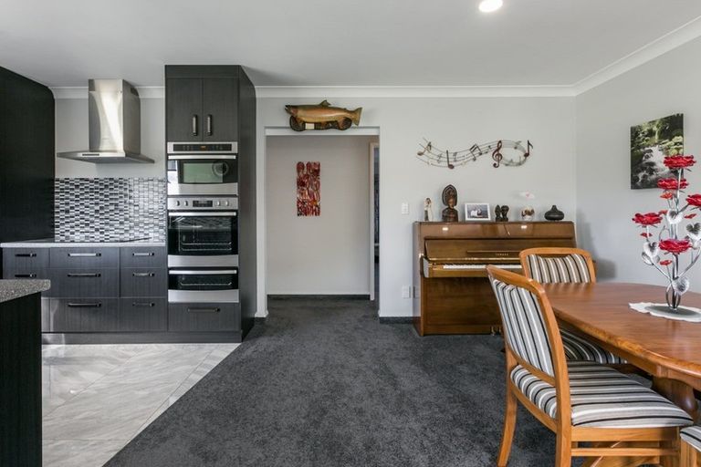 Photo of property in 1/68 Guppy Road, Greenmeadows, Napier, 4112