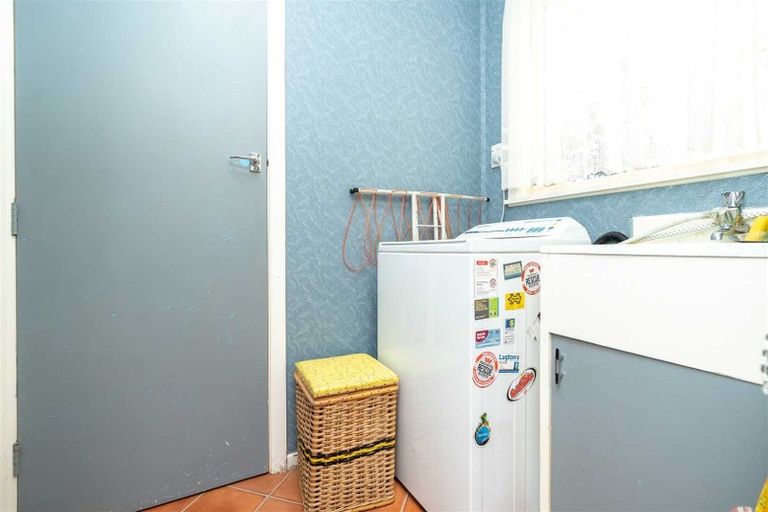 Photo of property in 39 Regent Street, Silverdale, Hamilton, 3216