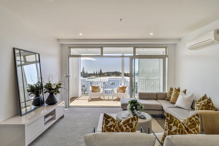 Photo of property in 173 Hibiscus Drive, Orewa, 0931