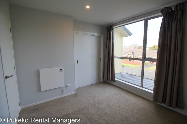 Photo of property in 26/11 Ray Small Drive, Papakura, 2110