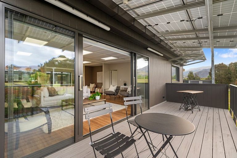 Photo of property in 18 Silverstone Drive, Cromwell, 9384