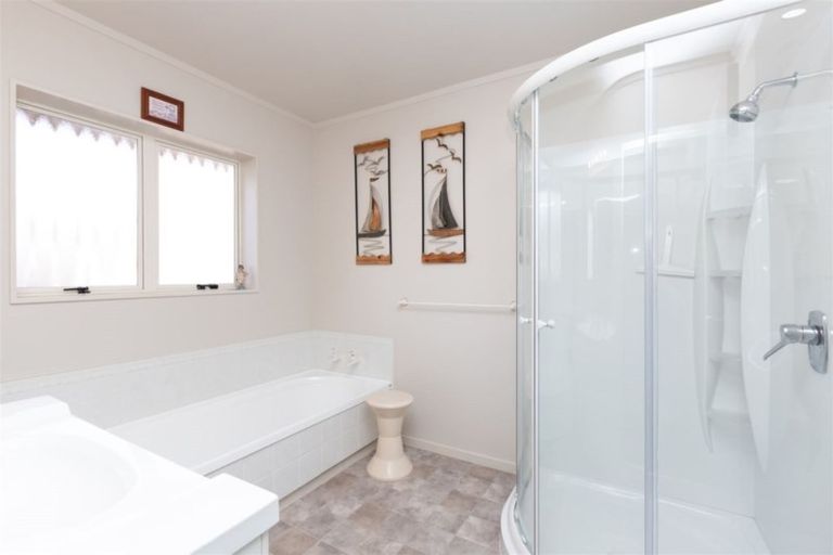 Photo of property in 21 Moreland Avenue, Pukete, Hamilton, 3200