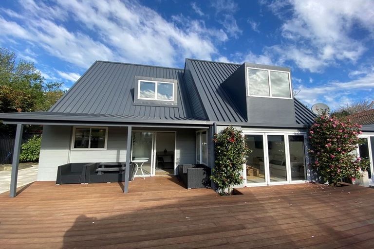 Photo of property in 98a Memorial Avenue, Ilam, Christchurch, 8053