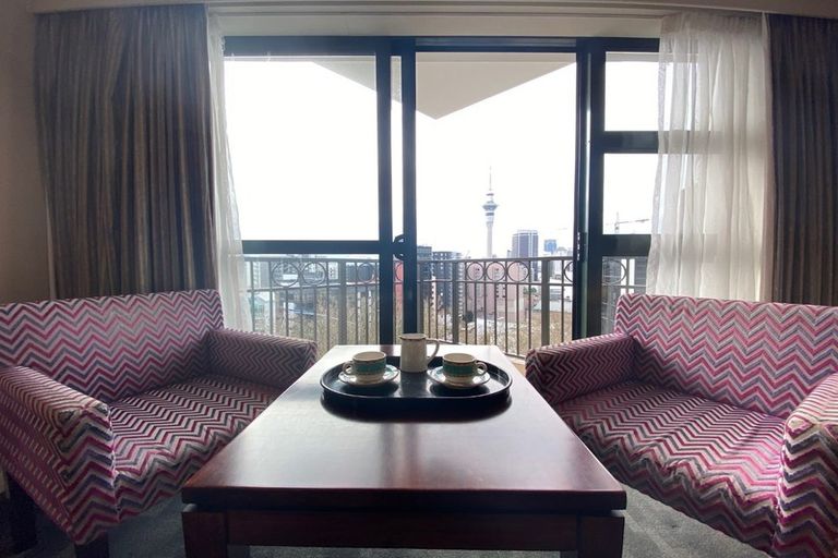 Photo of property in The Duxton Hotel Apartments, 6p/100 Greys Avenue, Auckland Central, Auckland, 1010