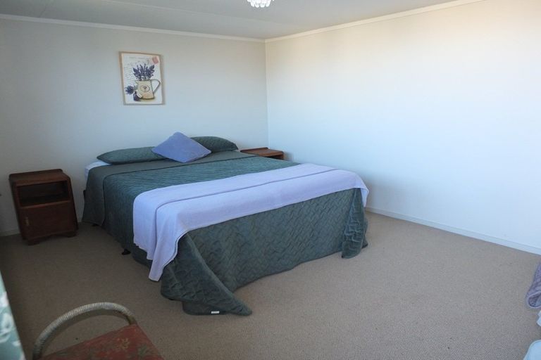 Photo of property in 60 Nash Parade, Foxton Beach, Foxton, 4815