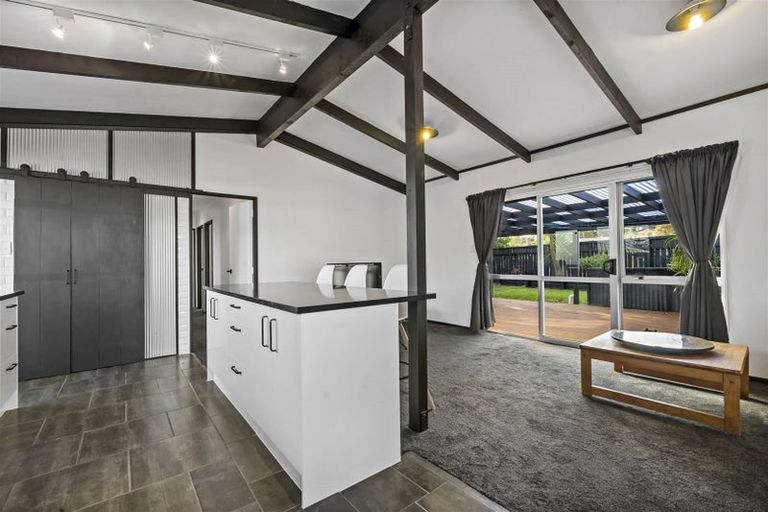 Photo of property in 1/20 Crosby Road, West Harbour, Auckland, 0618