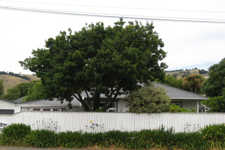 Photo of property in 97 Beachville Road, Redcliffs, Christchurch, 8081