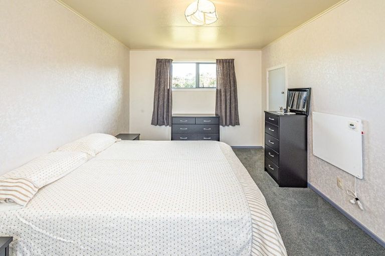 Photo of property in 21 Omori Place, Castlecliff, Whanganui, 4501