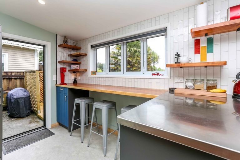 Photo of property in 12 Ngaio Street, Strandon, New Plymouth, 4312