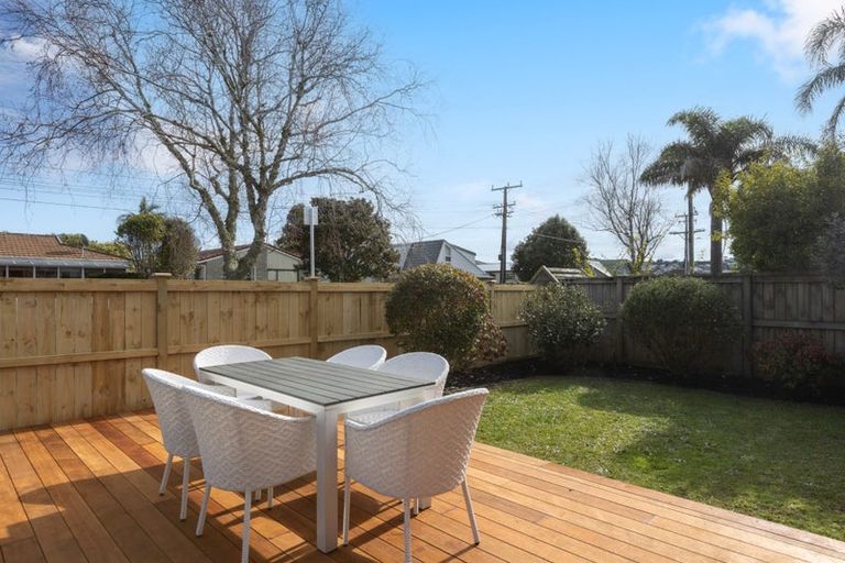 Photo of property in 1/59 Hatton Road, Orewa, 0931
