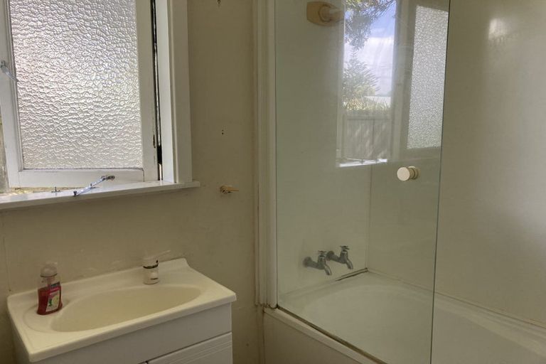 Photo of property in 15 Manuka Street, Otaki Beach, Otaki, 5512