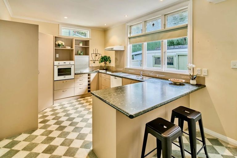 Photo of property in 42 Rintoul Street, Newtown, Wellington, 6021